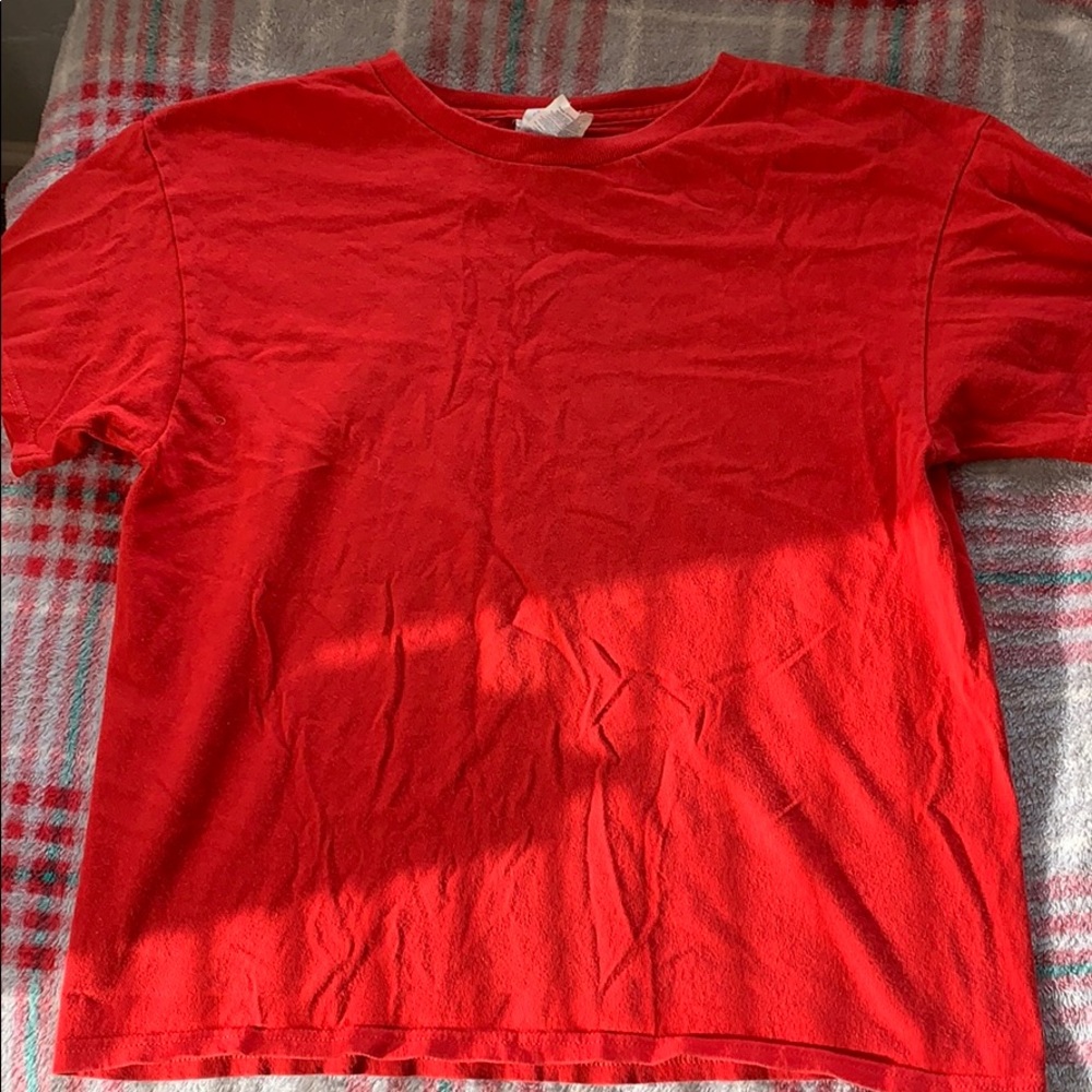 Plain red tee